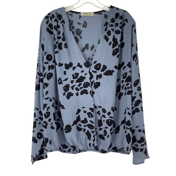 Sam & Lavi Tops - Womens Sam & Lavi Blouse Size M Surplice Long Sleeve Gray Print 3190 USA
